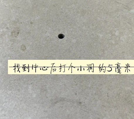 旺苍瓷砖空鼓维修公司专业解答在瓷砖铺贴过程中，如果砂料搅拌不均匀，将会带来以下问题